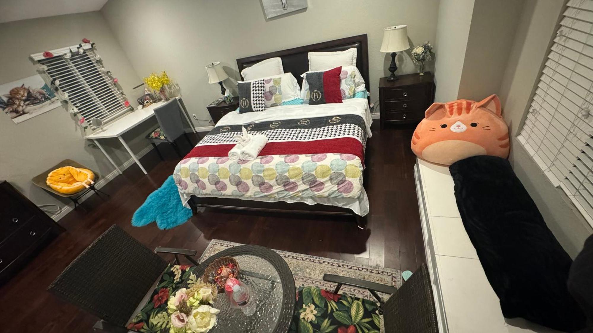 King Bed Big Room Chino Hills Luaran gambar